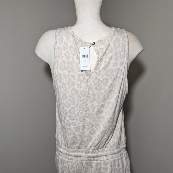 Splendid Beige OLE Leopard Print Sleeveless Jumpsuit Size Large NEW - Picture 5 of 8